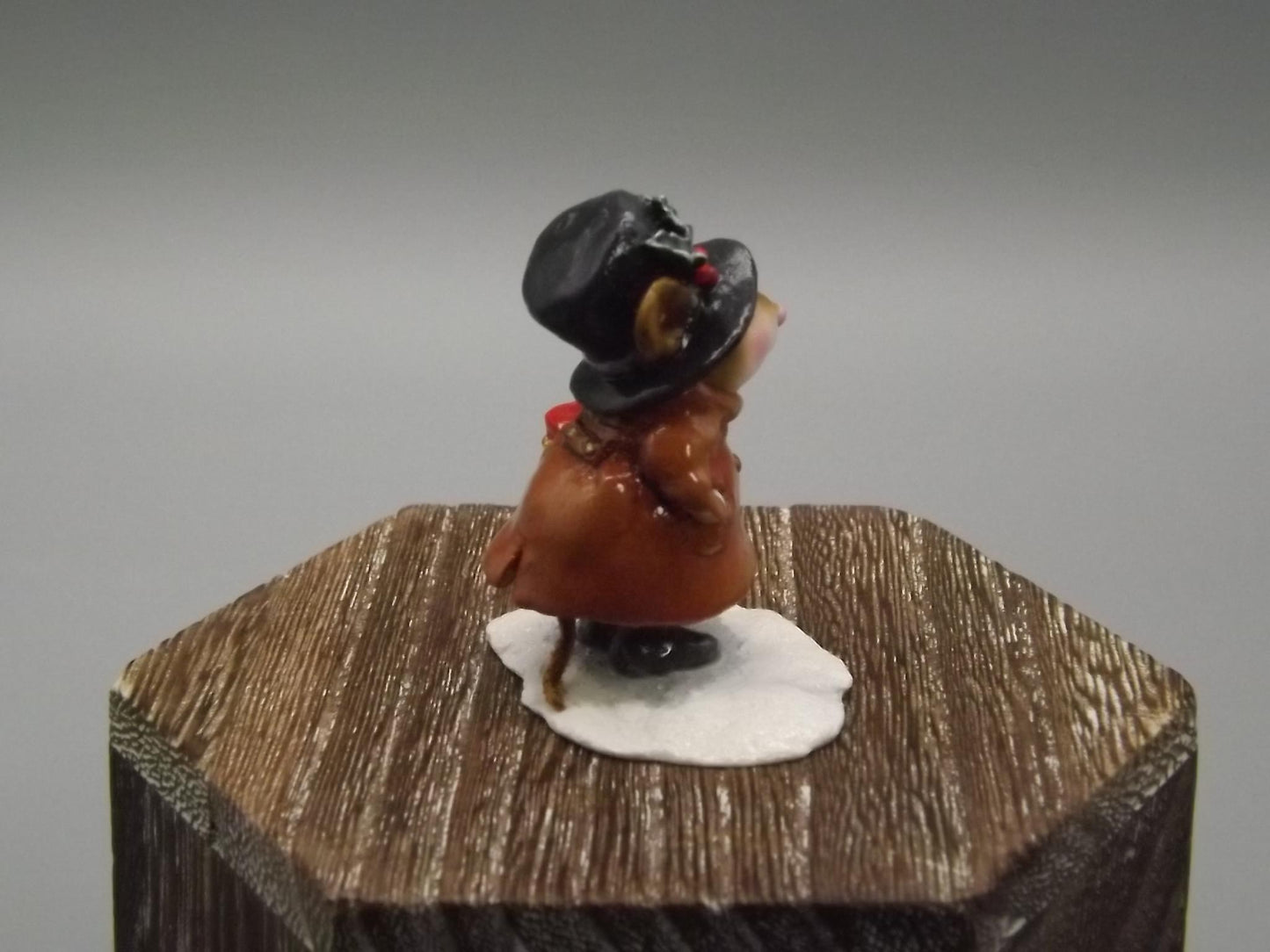 Rare Wee Forest Folk Mouse Figurine: "Squire of Micester" Christmas Present