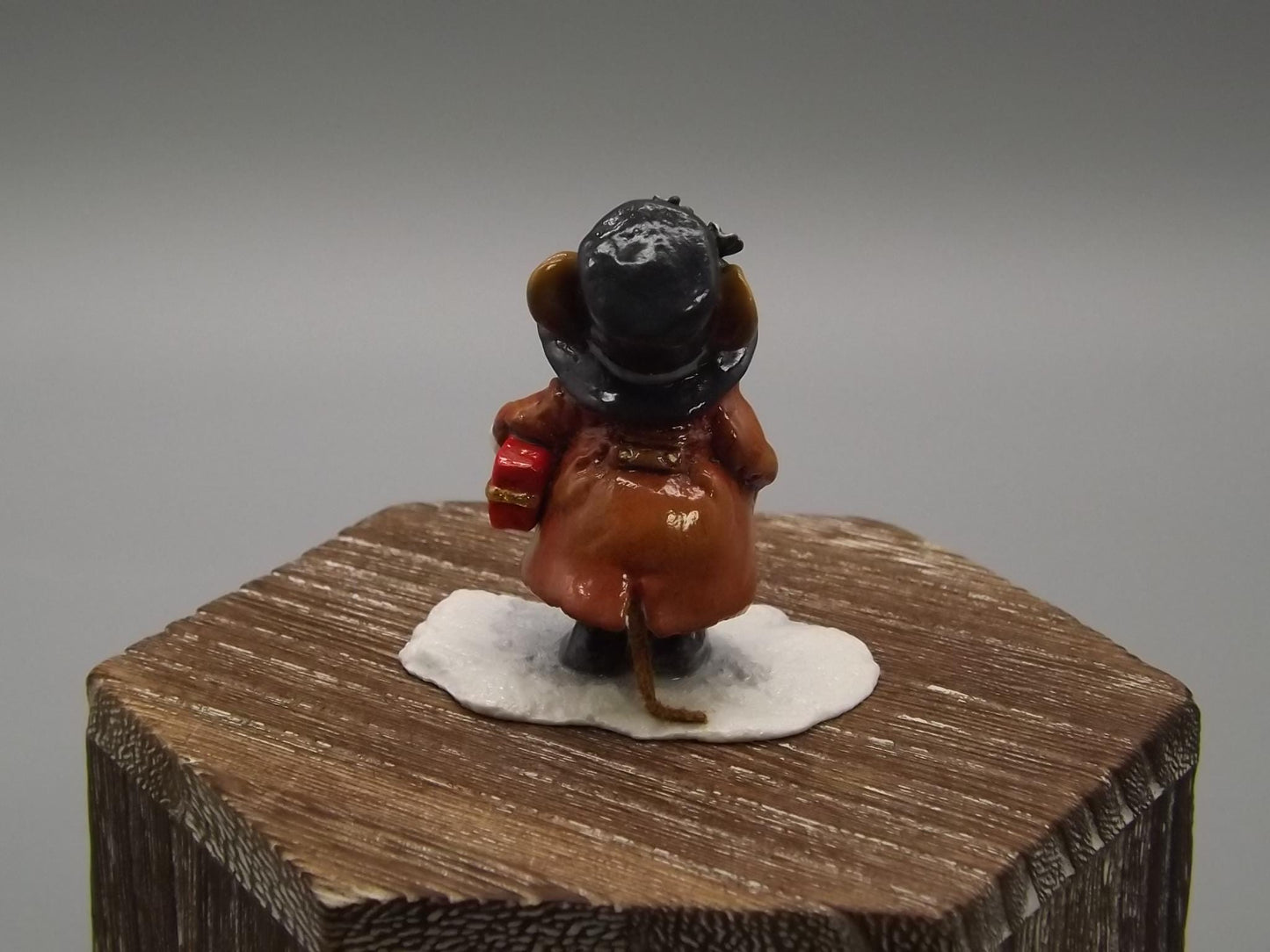 Rare Wee Forest Folk Mouse Figurine: "Squire of Micester" Christmas Present
