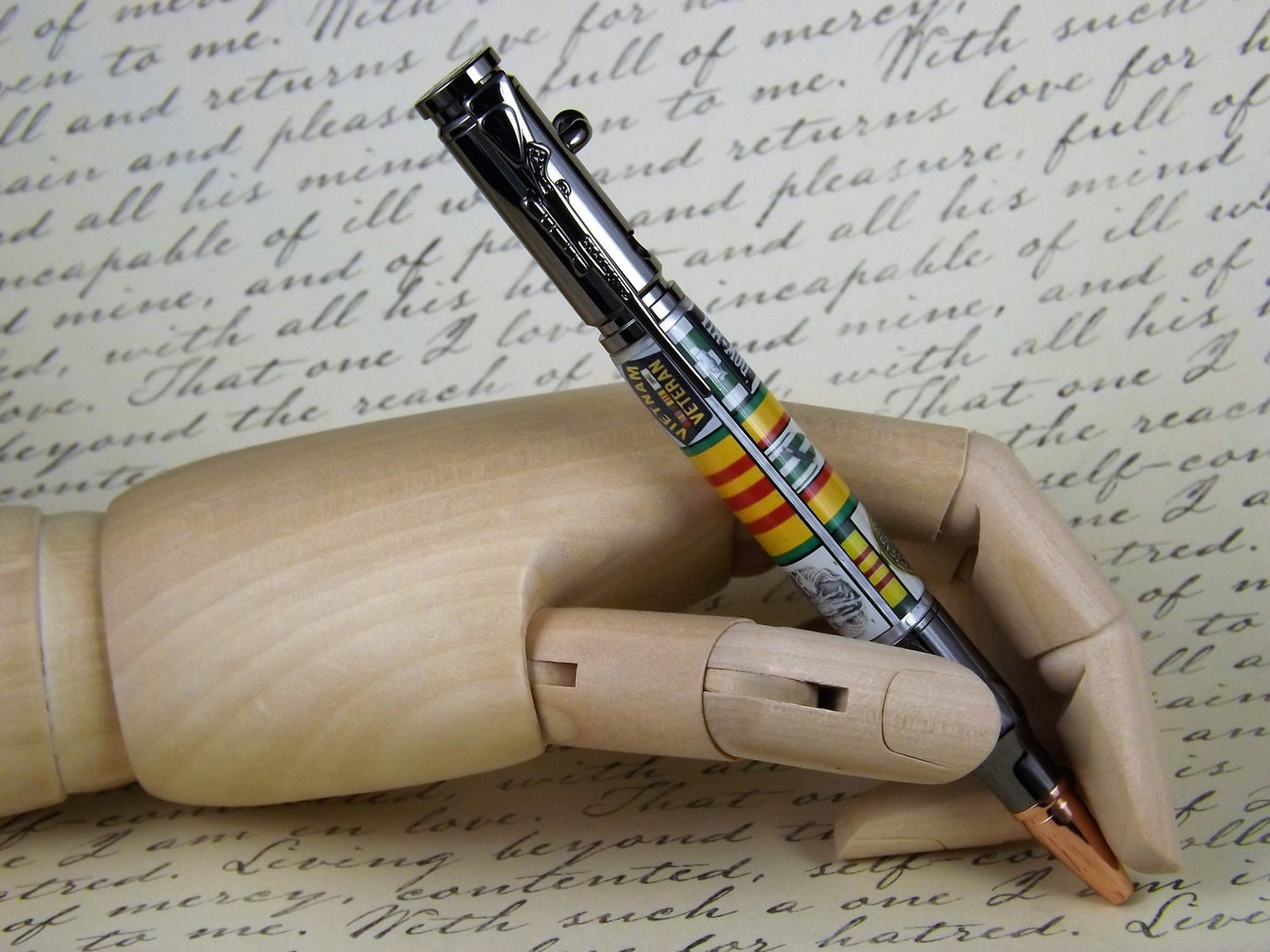 Handmade Bolt Action Pen, Gun Metal mechanism with a Vietnam war campaign body. Perfect for the Veteran. This is a stunning momento.