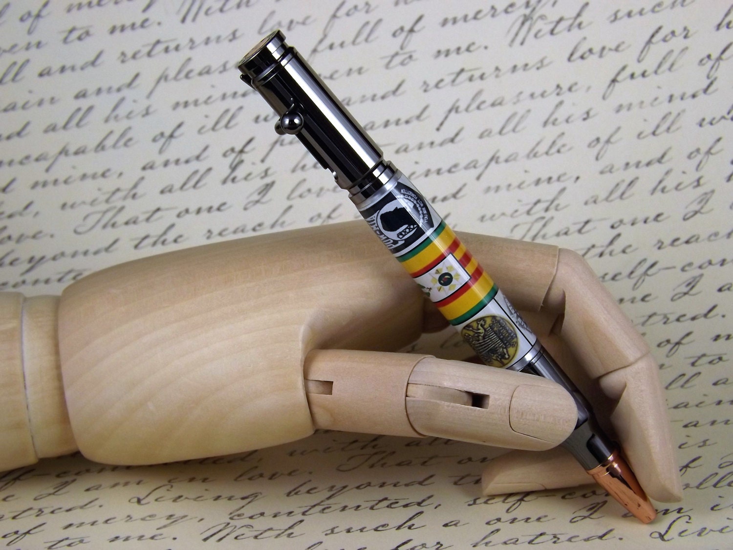 Handmade Bolt Action Pen, Gun Metal mechanism with a Vietnam war campaign body. Perfect for the Veteran. This is a stunning momento.