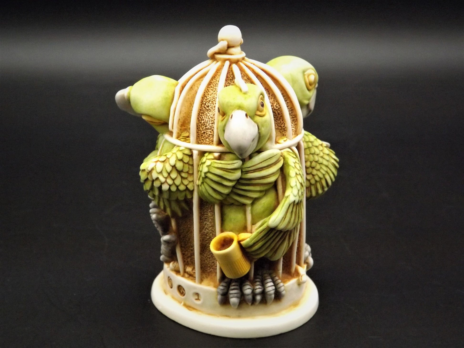 Retired 1999 Harmony Kingdom "Great Escape" Jest Figurine TJBPV1 with original box. Excellent condition.