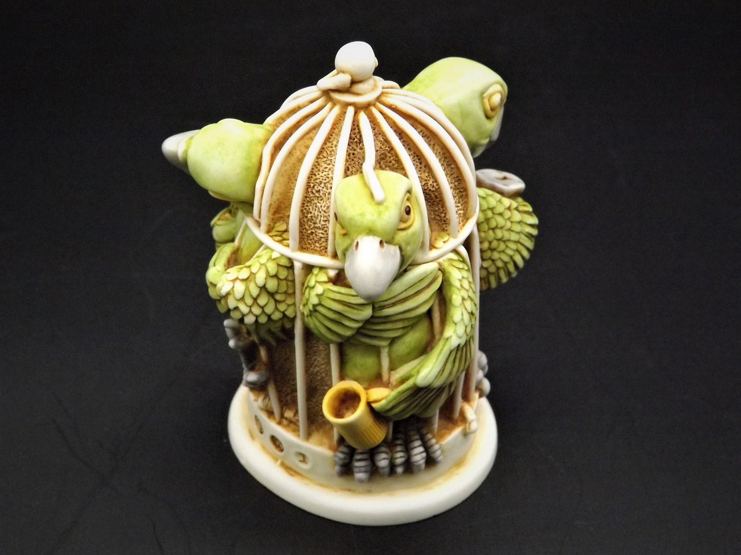 Retired 1999 Harmony Kingdom "Great Escape" Jest Figurine TJBPV1 with original box. Excellent condition.