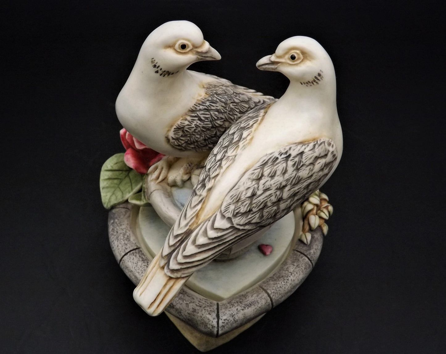 Harmony Kingdom Love and Peace Figurine: Special Edition with Box