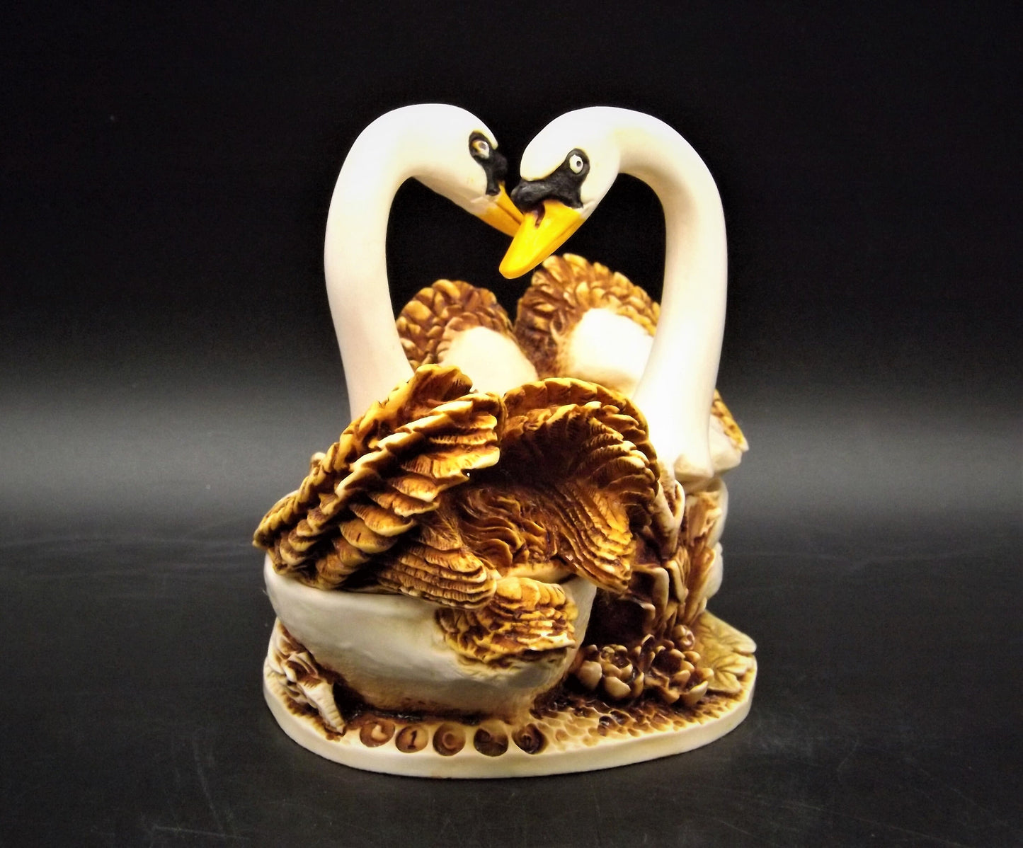 Harmony Kingdom Pillow Talk Figurine: 1997 Special Edition Jest