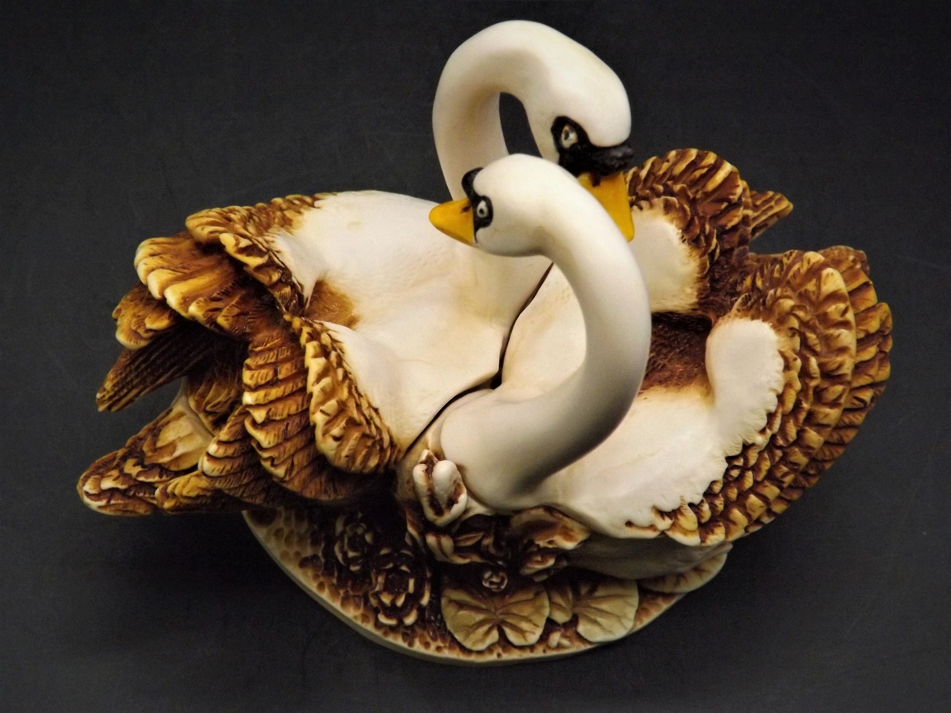 Harmony Kingdom Pillow Talk Figurine: 1997 Special Edition Jest