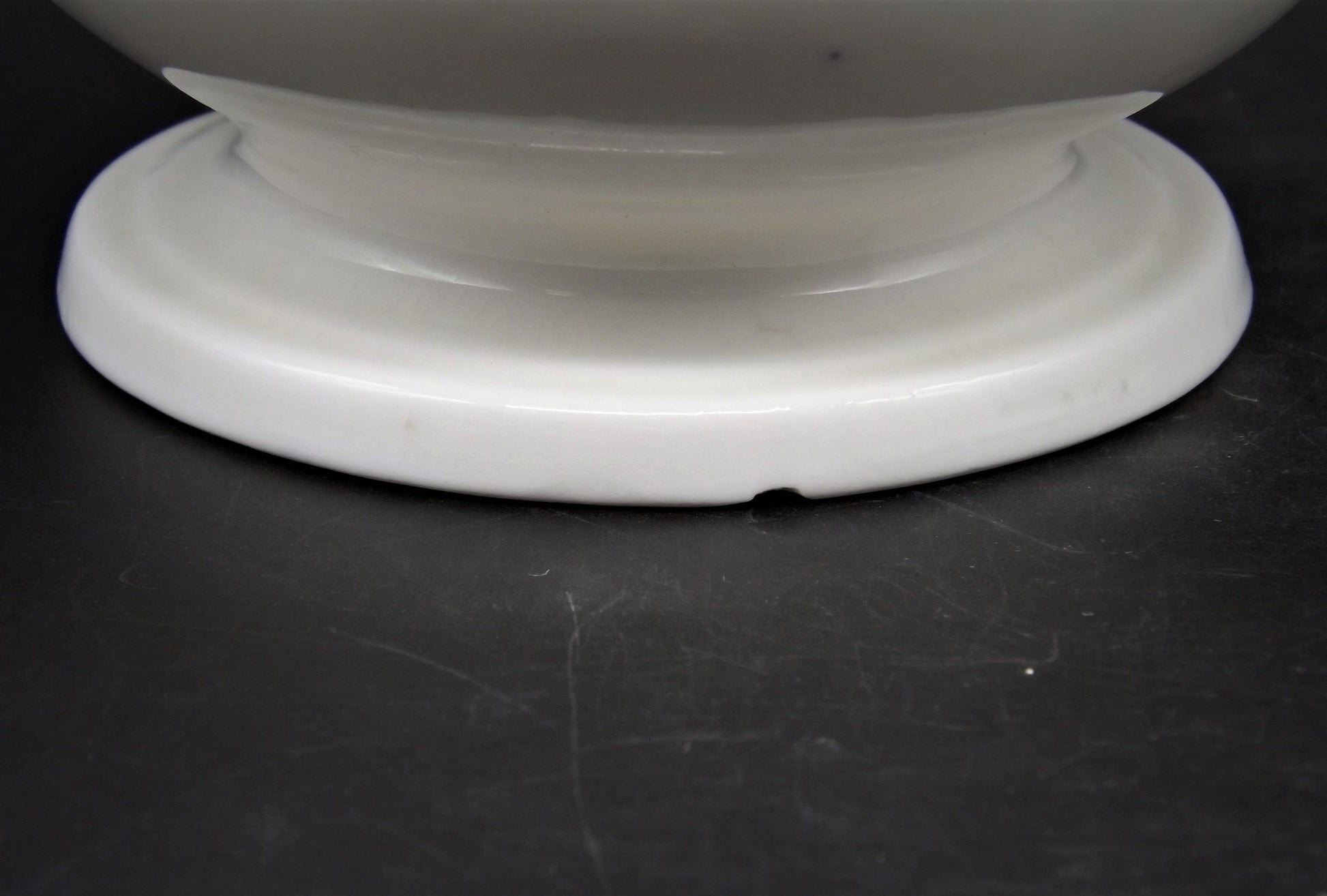 Very Rare Vintage Royal Doulton Bone China King George V Pitcher from 1916. Small chip on base.