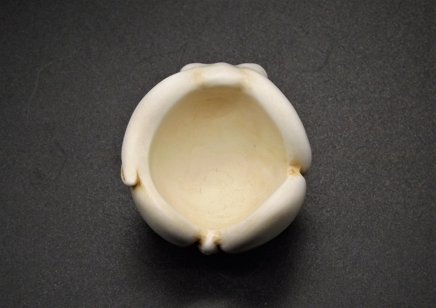 Retired 2000 Harmony Kingdom "Fergie '" Roly Poly Jest Figurine TJRPRA without original box. Excellent condition.