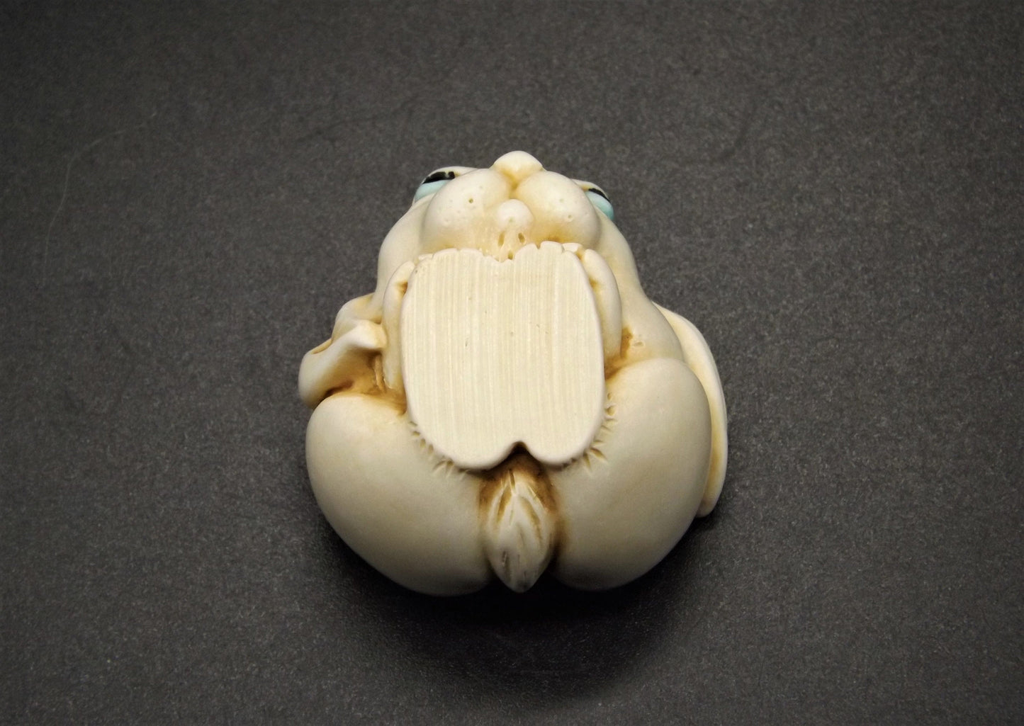 Retired 2000 Harmony Kingdom "Fergie '" Roly Poly Jest Figurine TJRPRA without original box. Excellent condition.