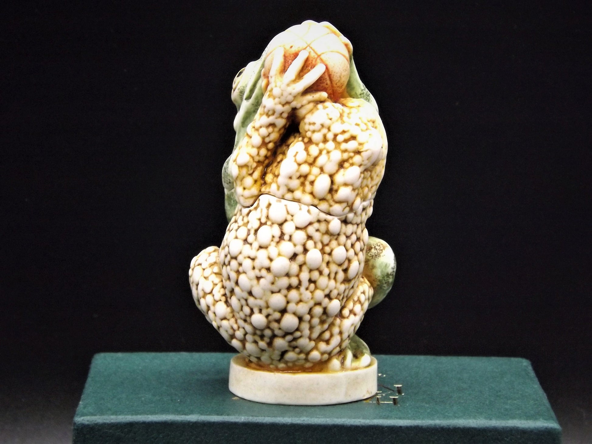 Harmony Kingdom Frog Figurine: Jump Shot, Limited Edition (1999)