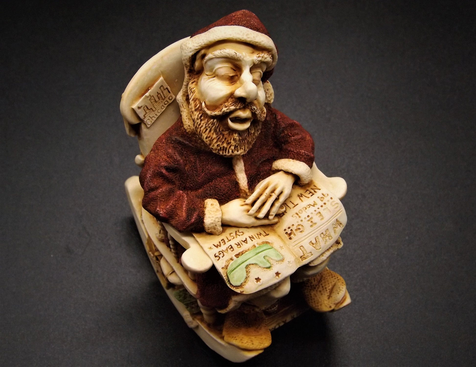 Closeout Sale! Retired 1998 Harmony Kingdom "Jingle Bell Rock'" Jest Figurine TJSESA98 with original box. Excellent condition.