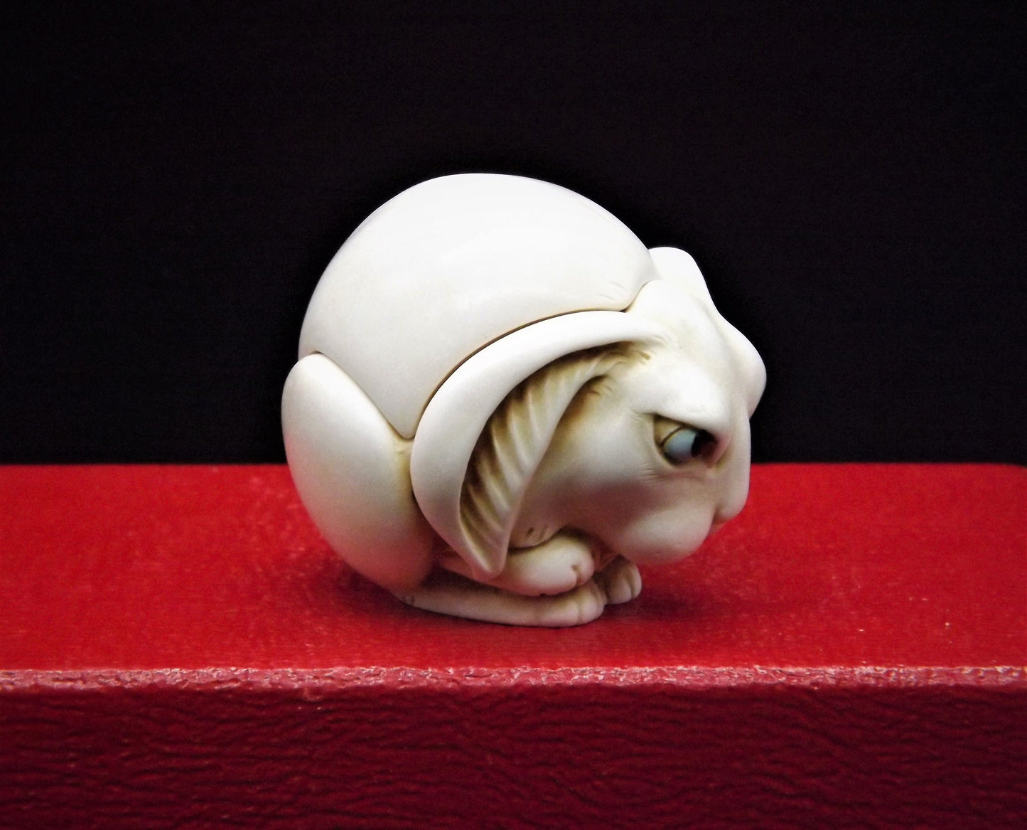 Retired 2000 Harmony Kingdom "Fergie '" Roly Poly Jest Figurine TJRPRA without original box. Excellent condition.