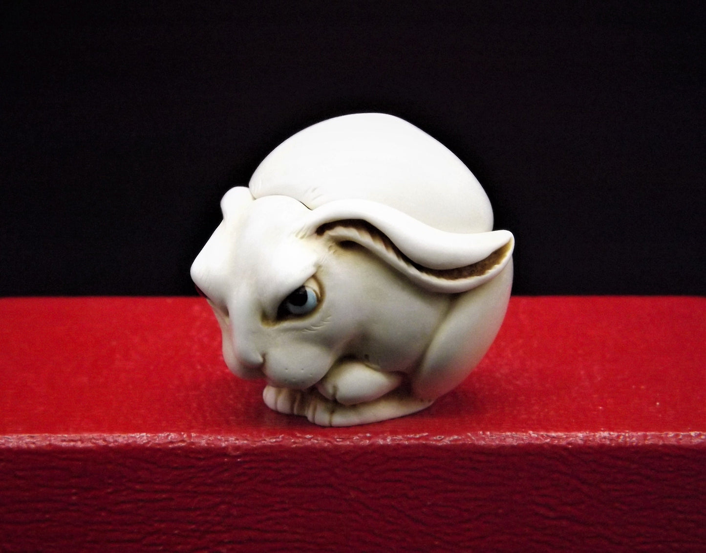 Retired 2000 Harmony Kingdom "Fergie '" Roly Poly Jest Figurine TJRPRA without original box. Excellent condition.