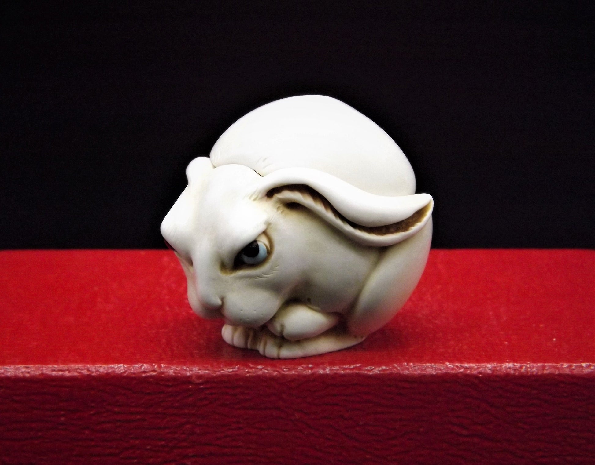 Retired 2000 Harmony Kingdom "Fergie '" Roly Poly Jest Figurine TJRPRA without original box. Excellent condition.