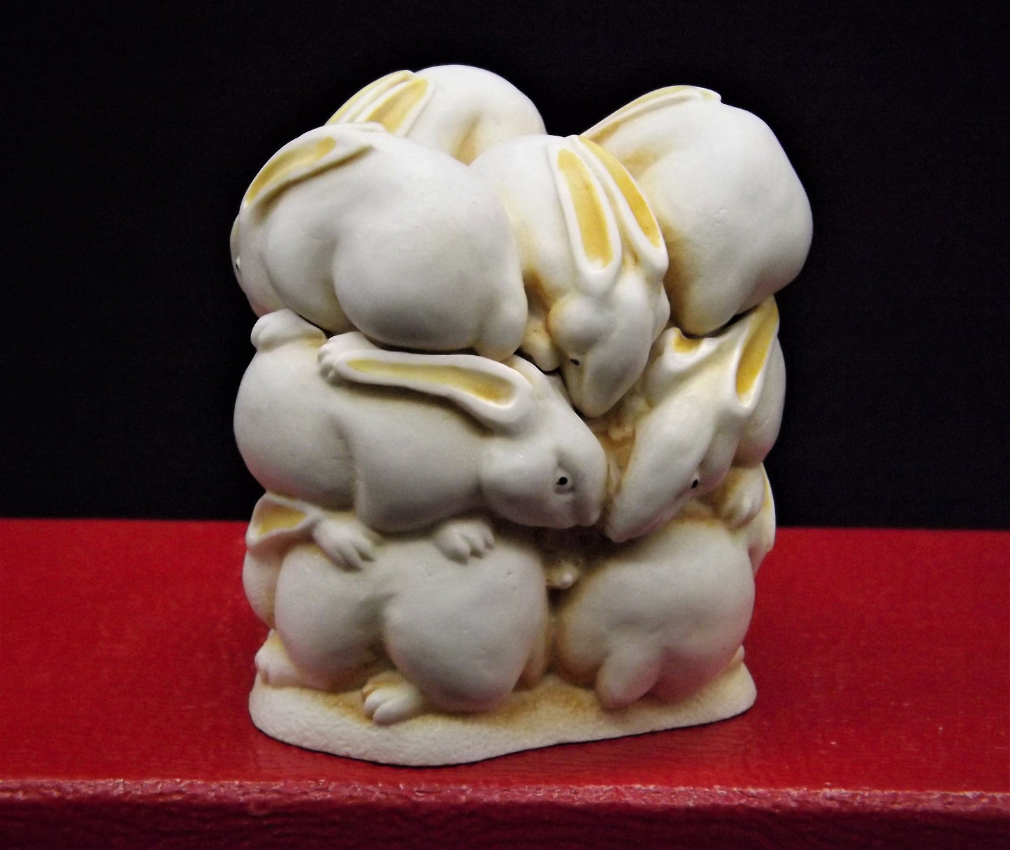 Retired 1995 Harmony Kingdom "At The Hop" Jest Figurine TJLEPO without original box. Excellent condition.