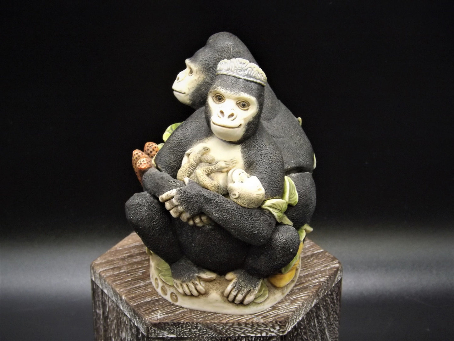 Harmony Kingdom Queen of the Jungle Figurine - 1999 Event Piece