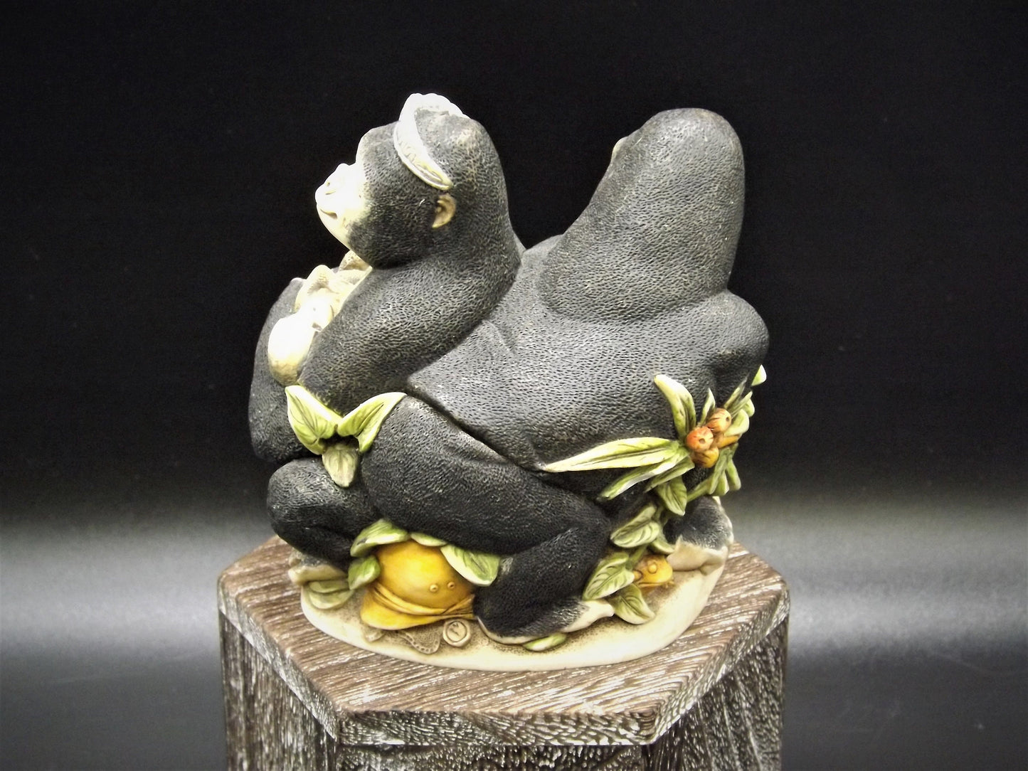 Harmony Kingdom Queen of the Jungle Figurine - 1999 Event Piece