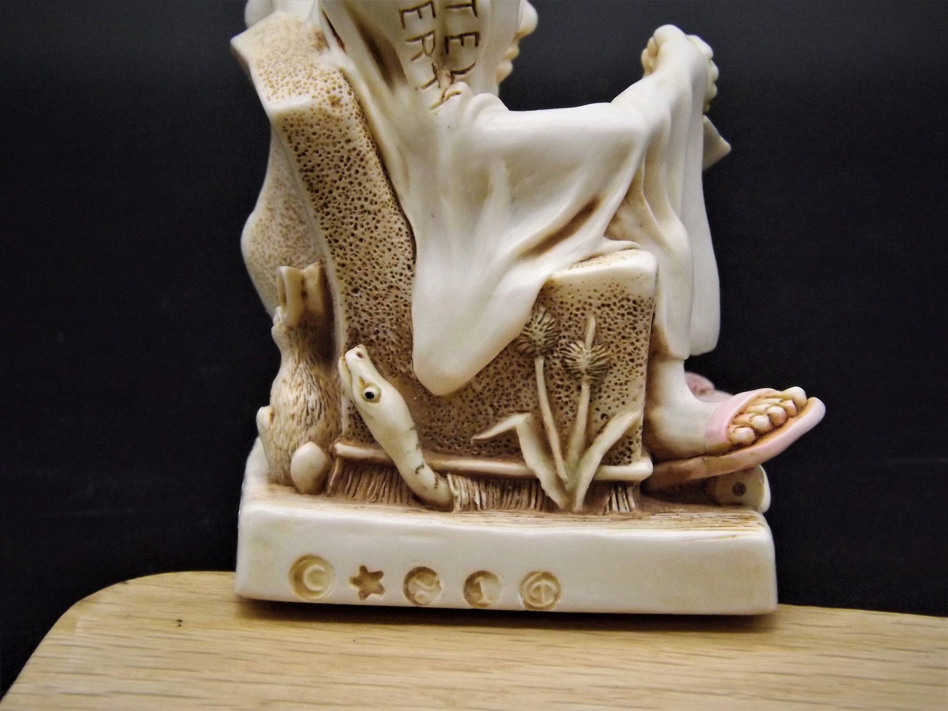 Harmony Kingdom Cotton Anniversary Figurine: Royal Watch Collector's Club