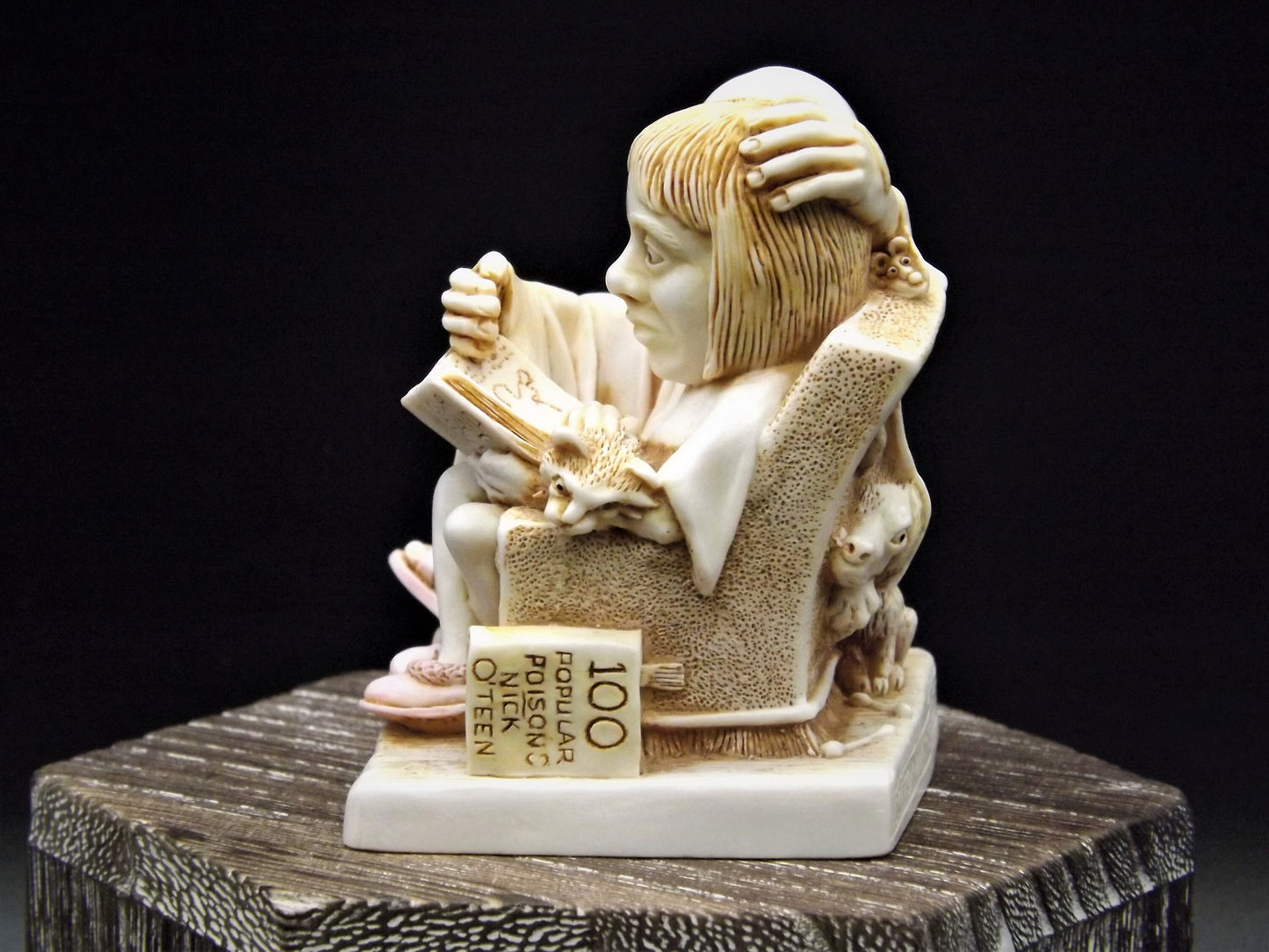 Harmony Kingdom Cotton Anniversary Figurine: Royal Watch Collector's Club