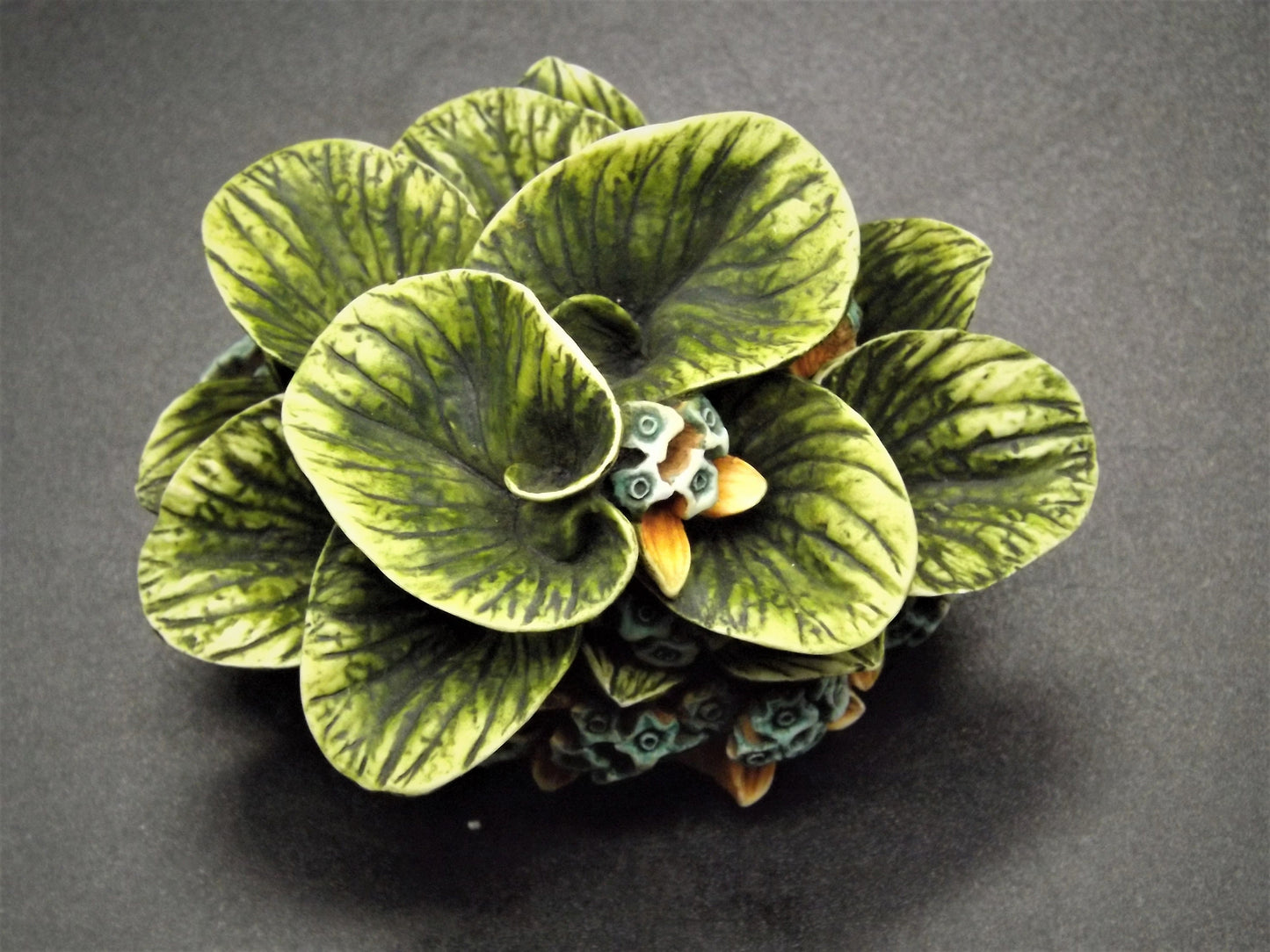 Retired 1998 Harmony Kingdom Garden Lord Byron "Forget me not" piece Excellent condition a Harmony Kingdom box