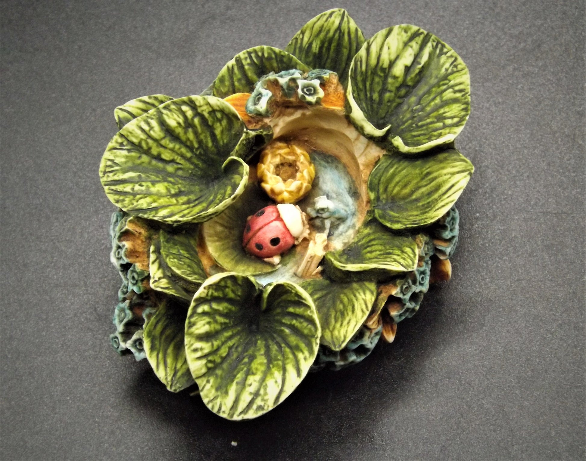 Retired 1998 Harmony Kingdom Garden Lord Byron "Forget me not" piece Excellent condition a Harmony Kingdom box