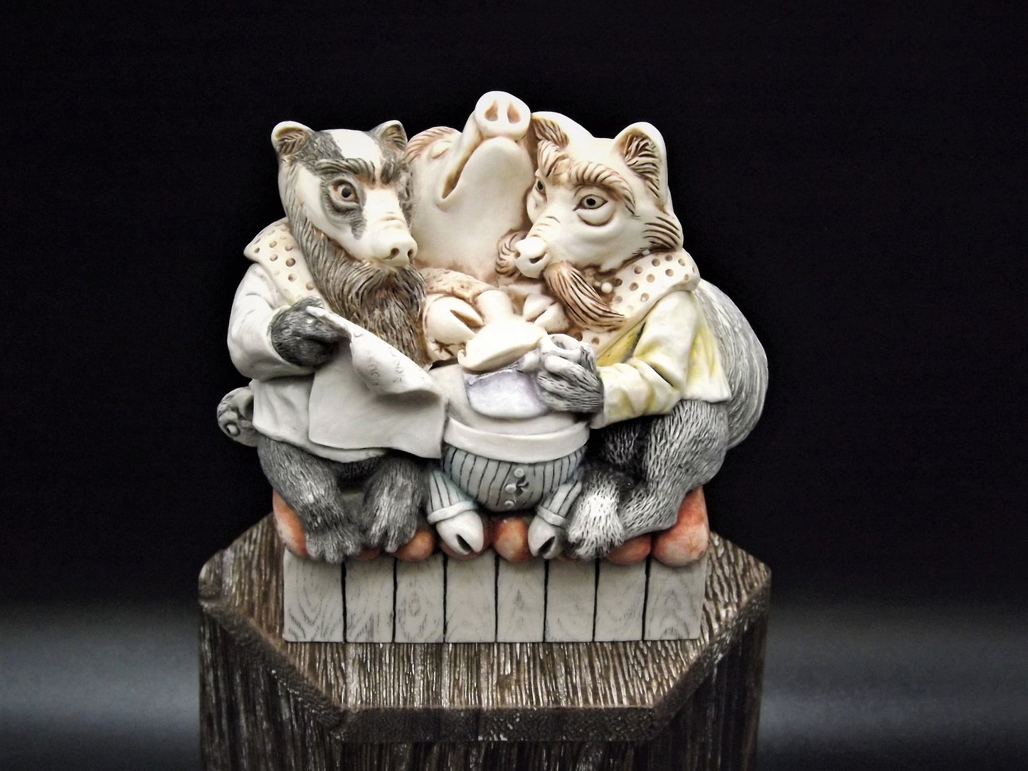 Harmony Kingdom House Party Figurine: Event Piece, AB Variation