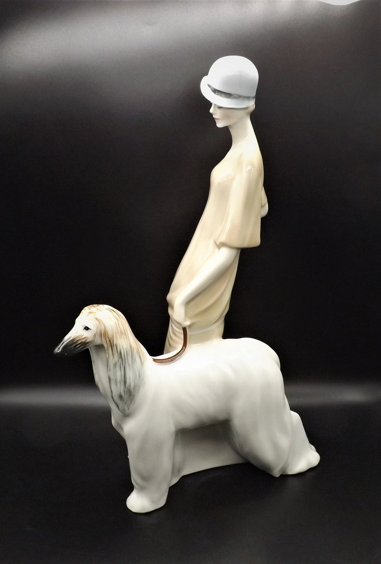 Vintage Royal Doulton Figurine: Promenade Lady with Dog, HN 3072