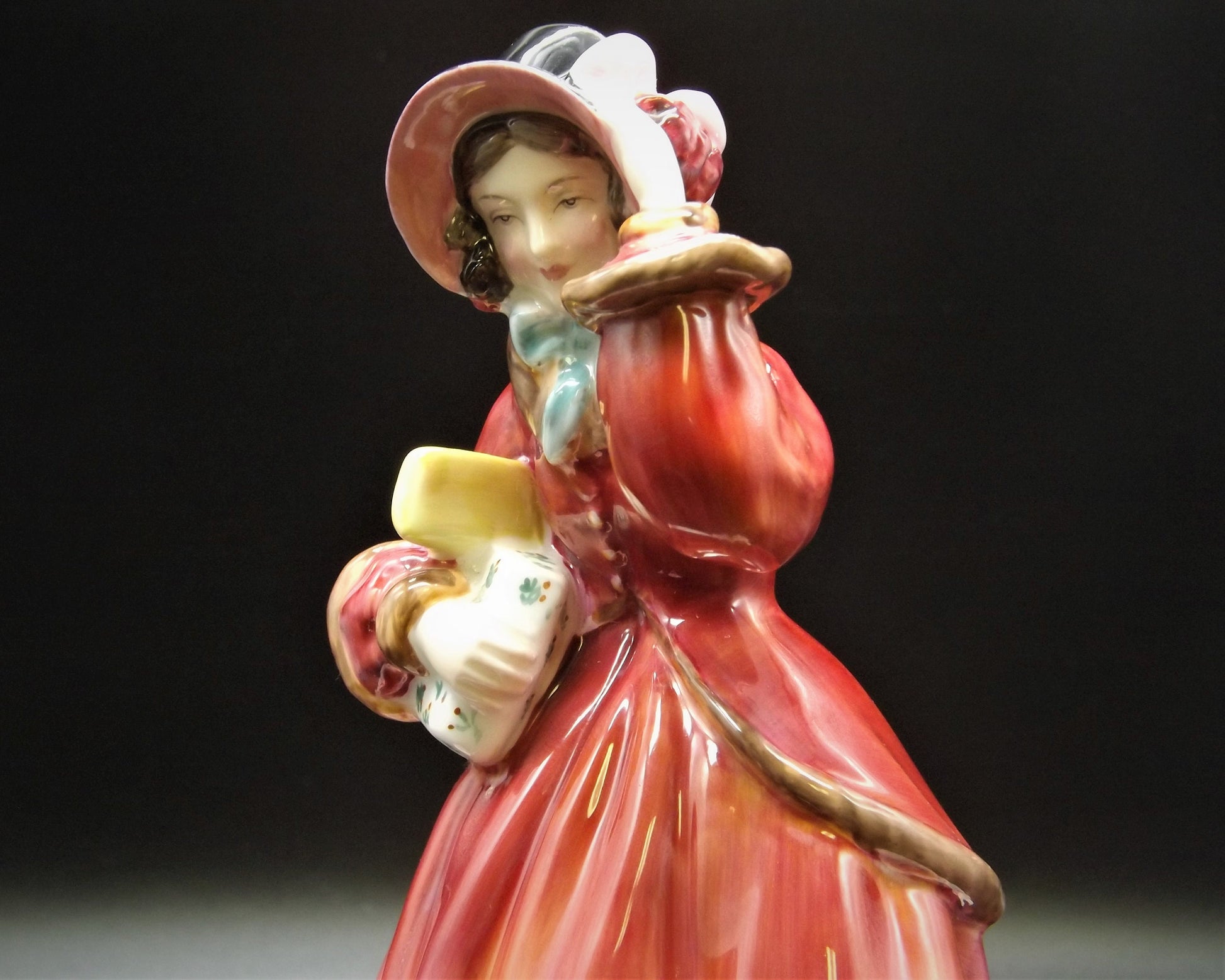 Vintage Royal Doulton Figurine: "Christmas Time" HN2110 Bone China