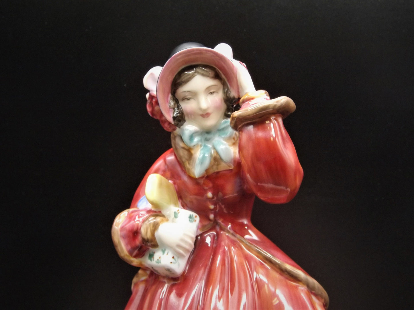 Vintage Royal Doulton Figurine: "Christmas Time" HN2110 Bone China
