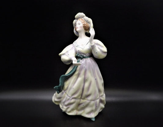 Vintage Royal Doulton Bone China Figurine: Grand Manner Lady HN2723