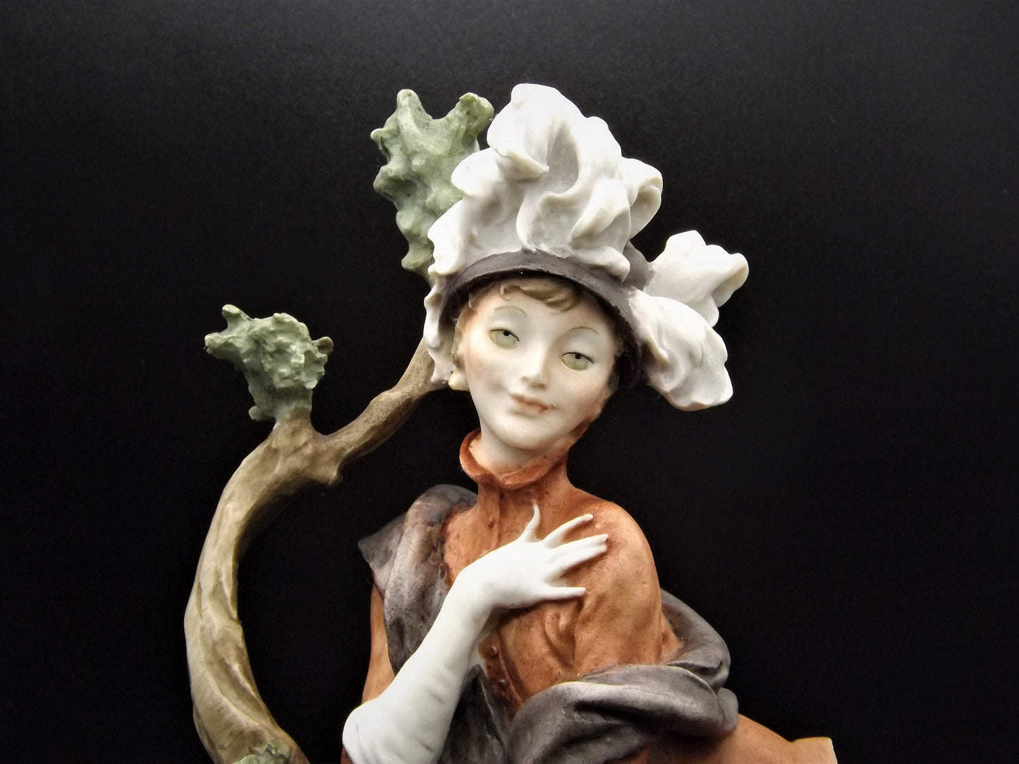 Giuseppe Armani Porcelain Figurine: Lady with Dog, Florence Italy