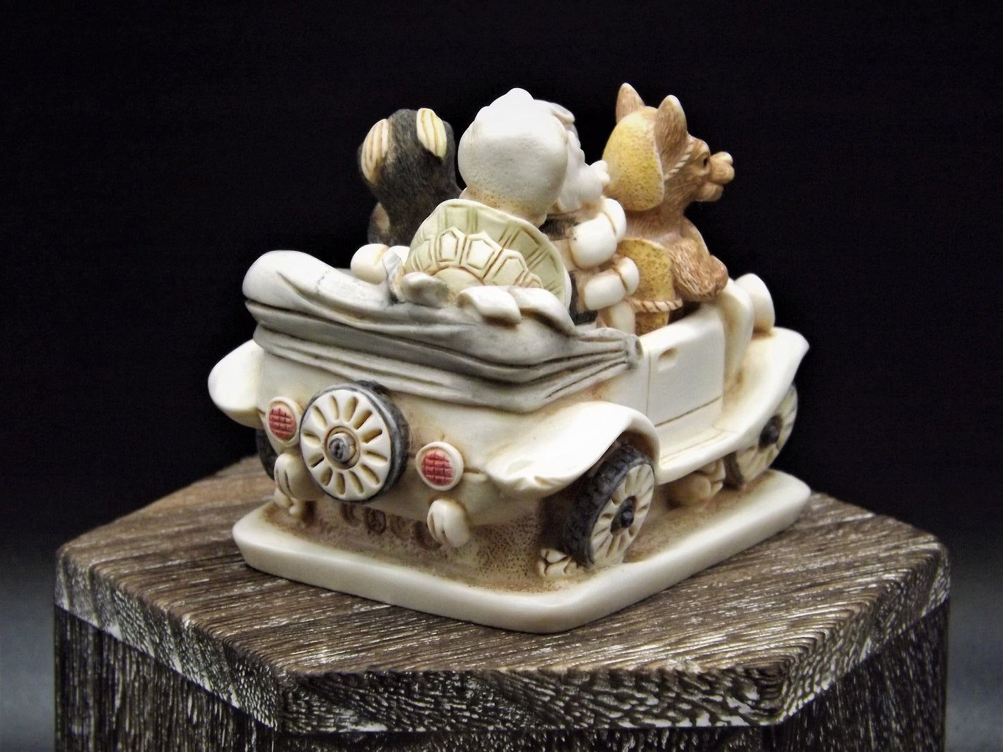 Retired Harmony Kingdom Fab 5 Party Boys Figurine - 2000 Club Piece