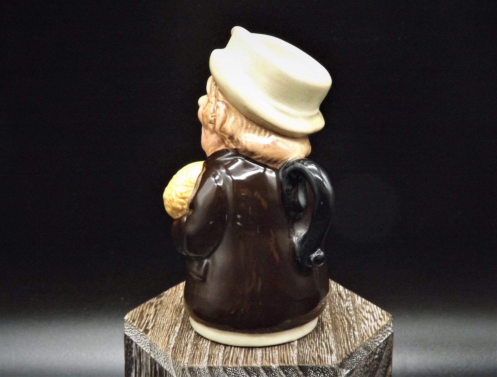 Closeout Sale! Vintage 1983 Royal Doulton Doultonville Collection Toby Jug D-6701 Mr. Furrow The Farmer. Excellent condition no box.