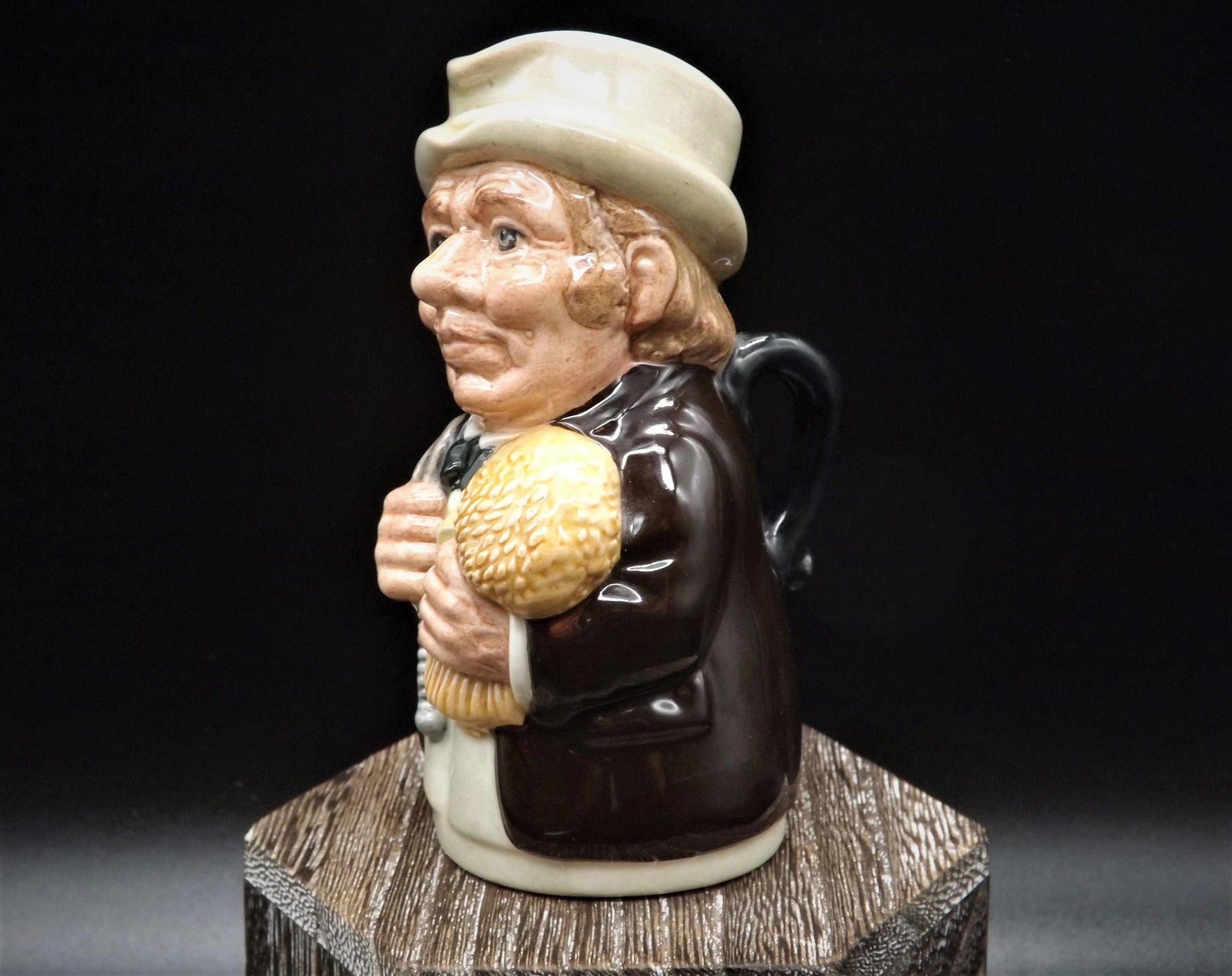 Closeout Sale! Vintage 1983 Royal Doulton Doultonville Collection Toby Jug D-6701 Mr. Furrow The Farmer. Excellent condition no box.