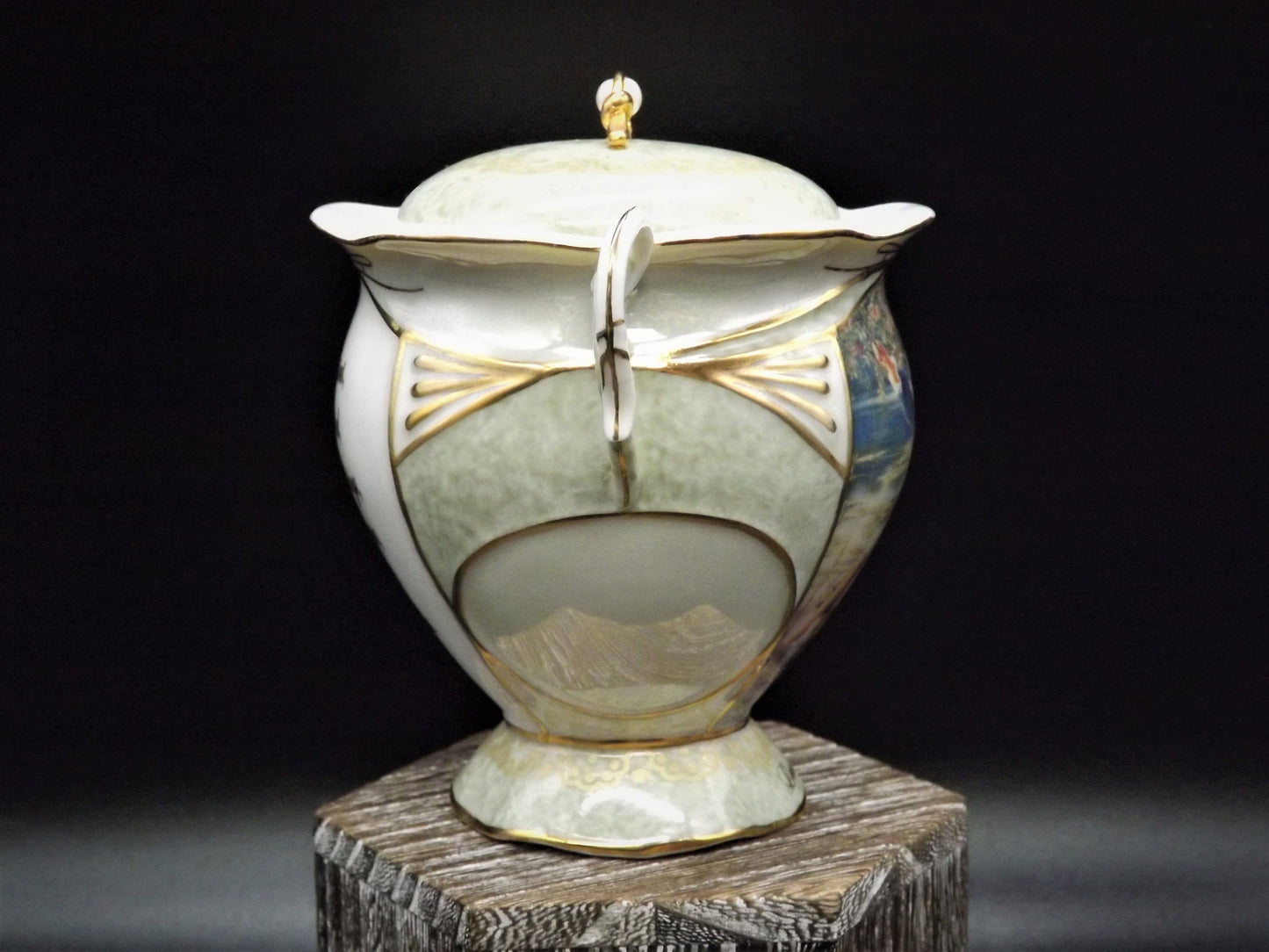 Vintage Ardleigh Elliot "Love Is" Music Box. Third issue from the Walking in Faith Series, Plays Greatest love of all. LE 590. With COA.