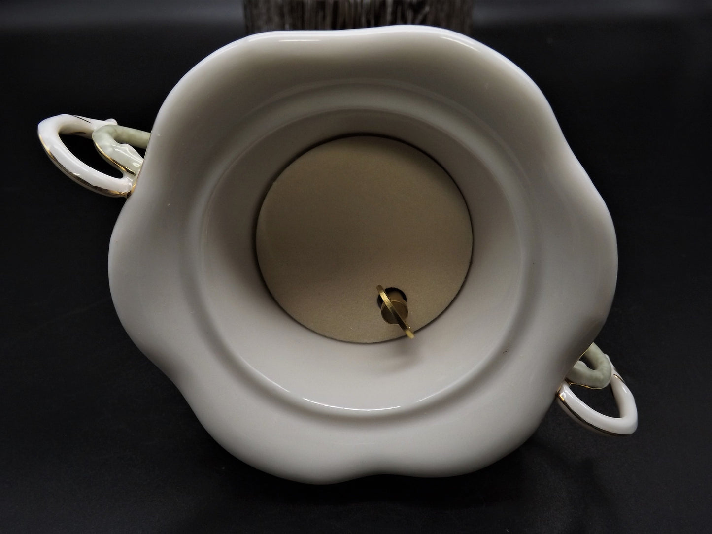 Vintage Ardleigh Elliot "Love Is" Music Box. Third issue from the Walking in Faith Series, Plays Greatest love of all. LE 590. With COA.