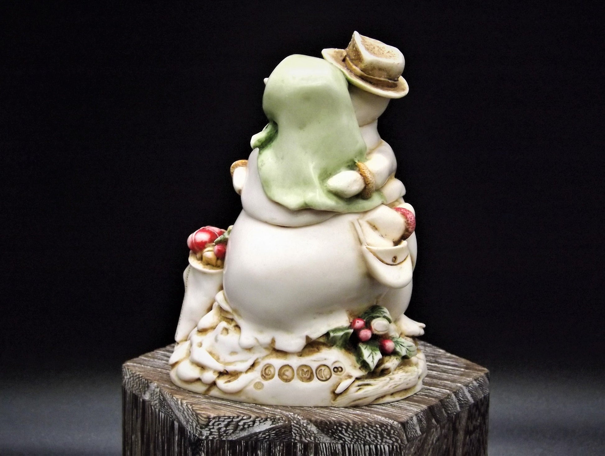 Harmony Kingdom Snowdonia Fields Snowman Figurine (TJSESA99)