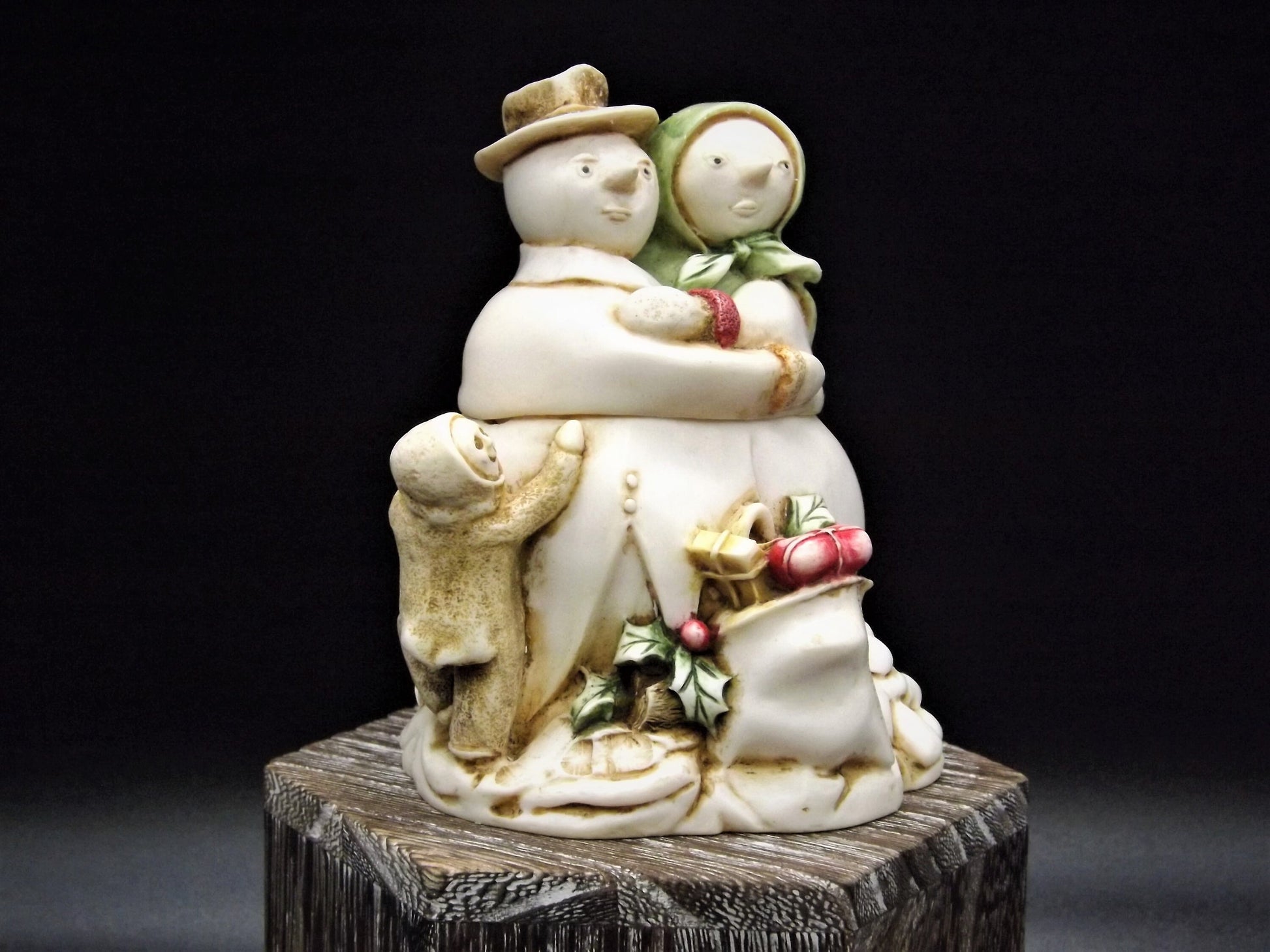 Harmony Kingdom Snowdonia Fields Snowman Figurine (TJSESA99)