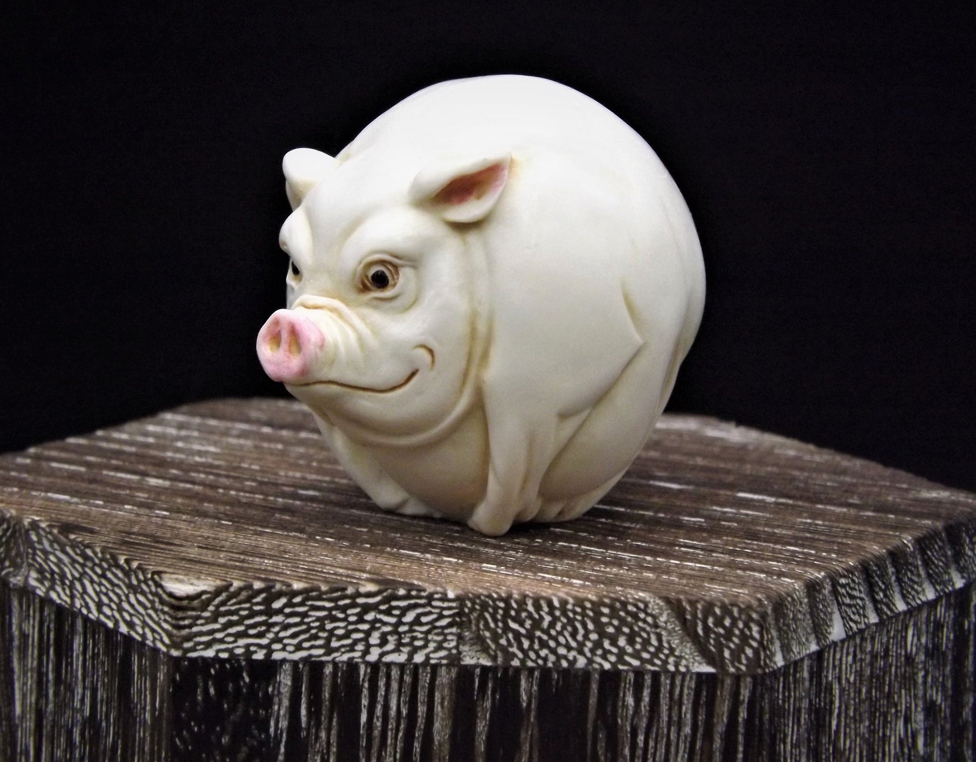 Harmony Kingdom Roly Poly 'Curly' Pig Figurine - Retired