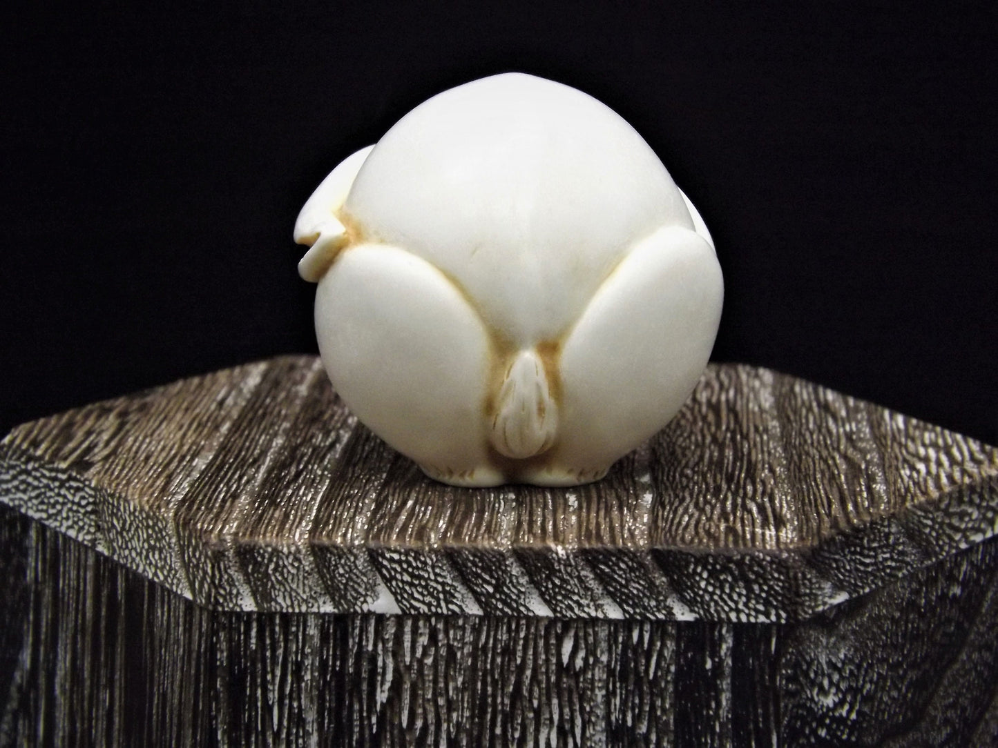 Retired Harmony Kingdom 'Fergie' Rabbit Figurine - Roly Poly Hard Body