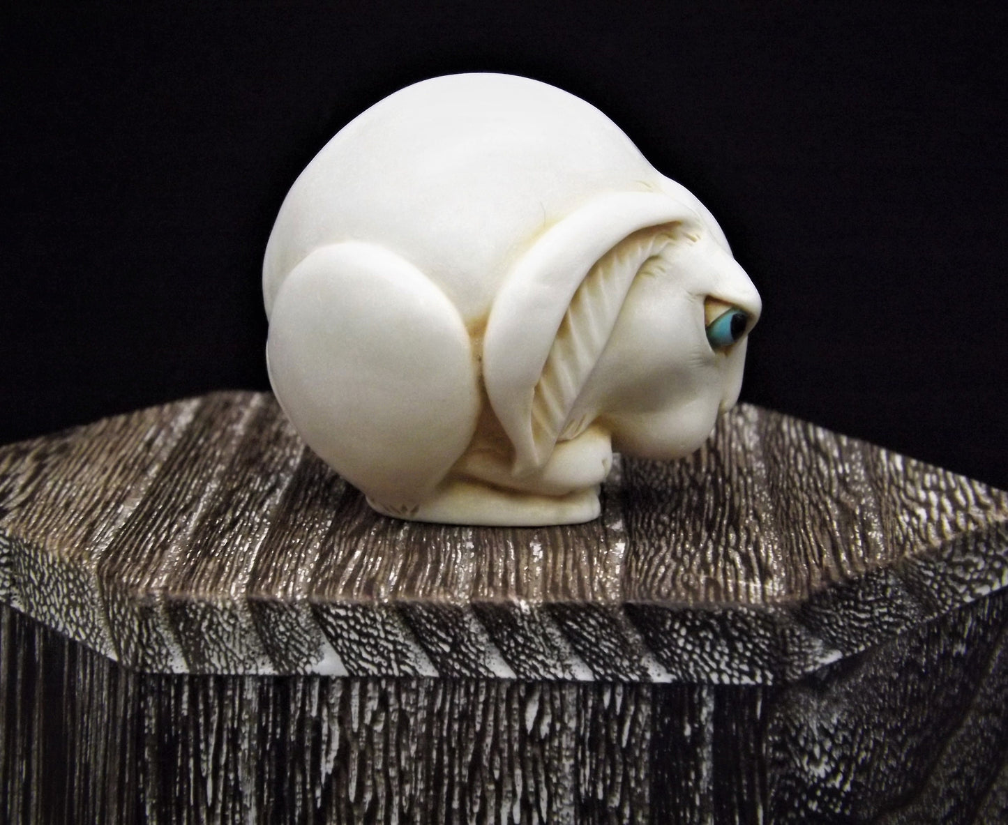 Retired Harmony Kingdom 'Fergie' Rabbit Figurine - Roly Poly Hard Body