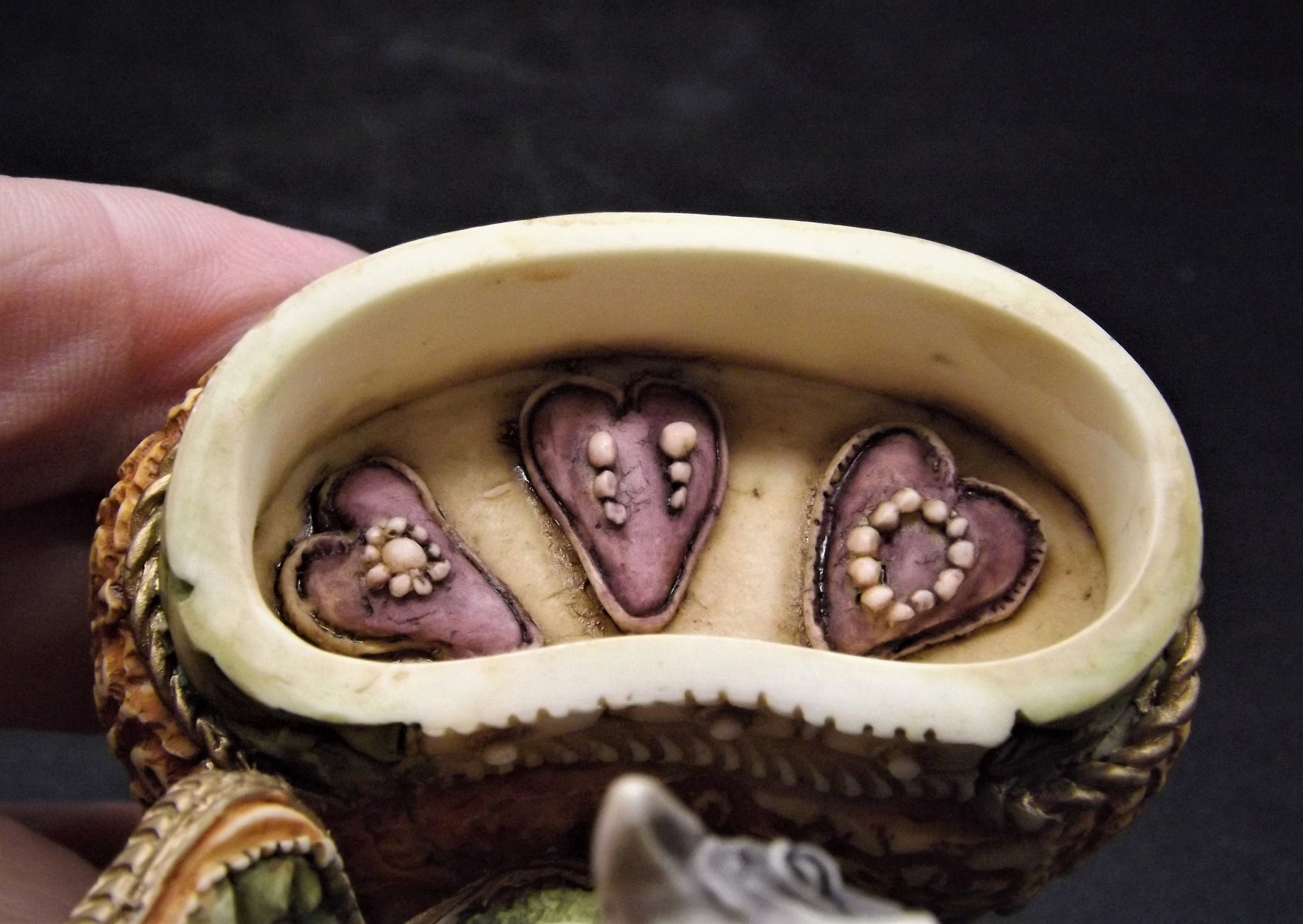 Harmony Kingdom Clair De Lune: Vix, Verne & Velvet's Vanity Treasure Jest