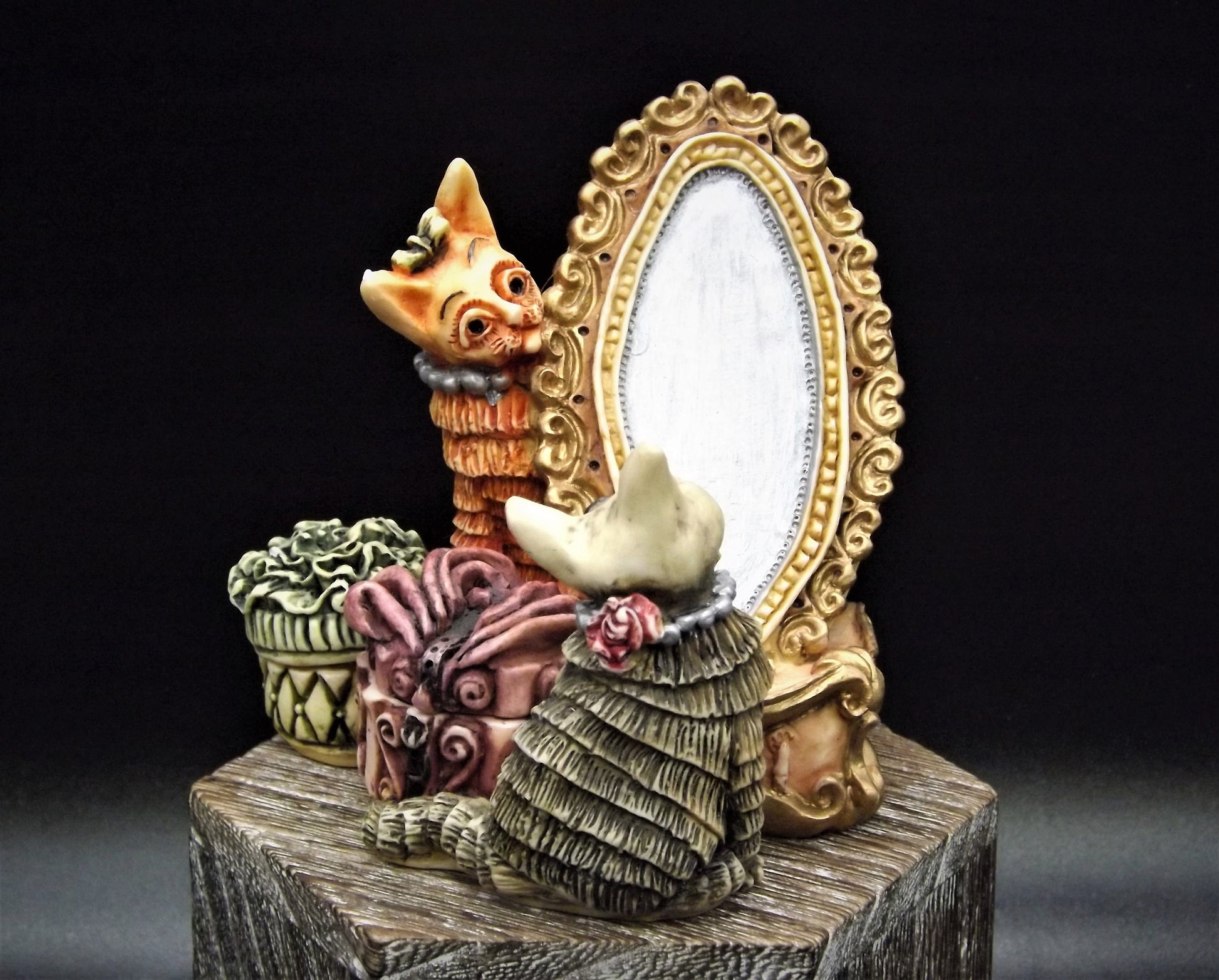 Harmony Kingdom Clair De Lune "Marmalade and Mao Mao's Mirror" Treasure jest