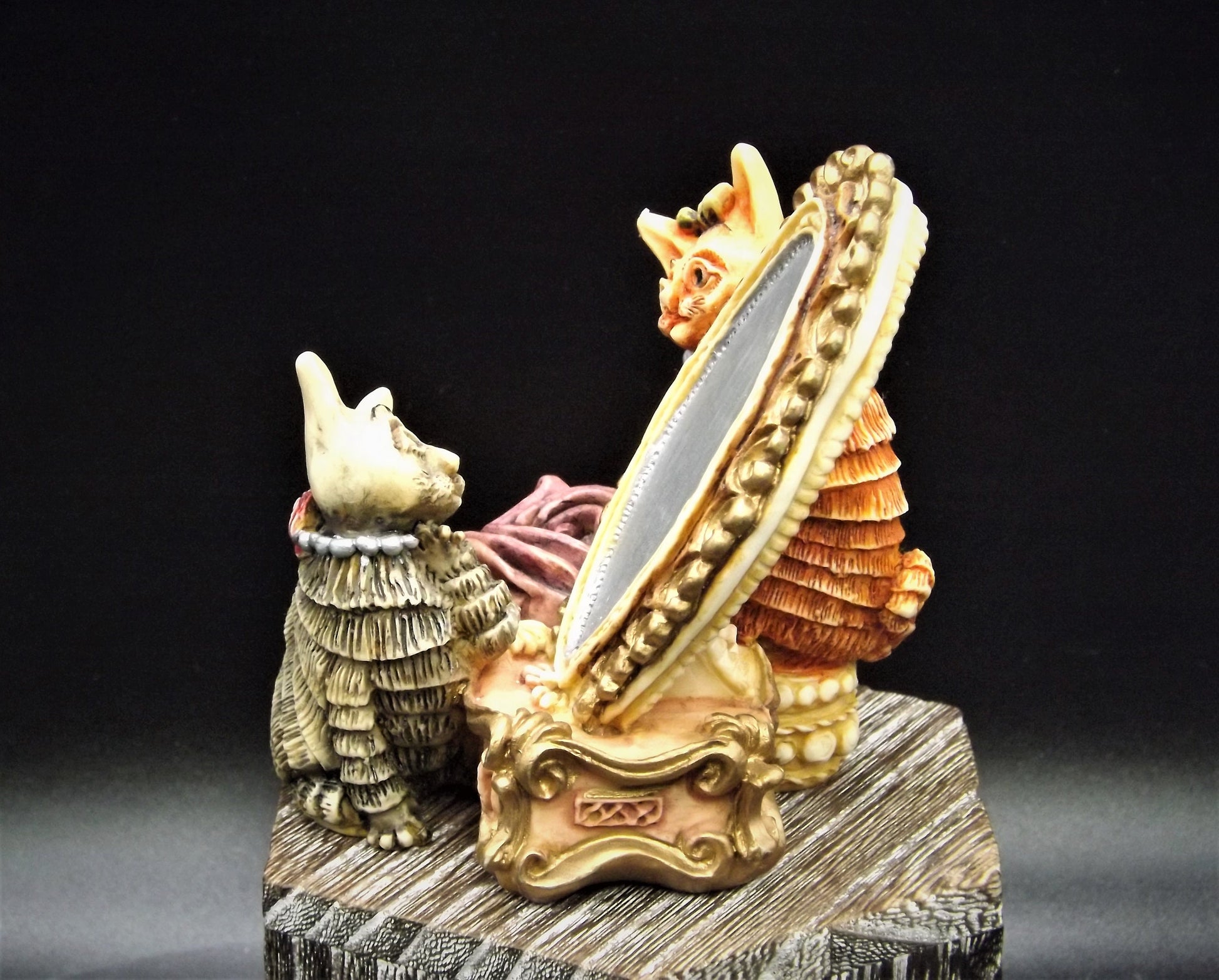 Harmony Kingdom Clair De Lune "Marmalade and Mao Mao's Mirror" Treasure jest