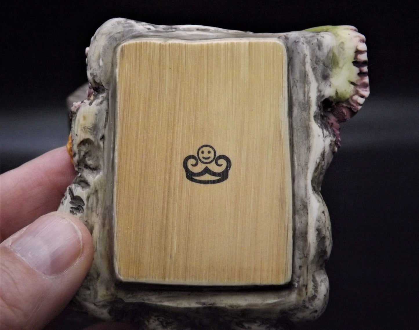 Harmony Kingdom Clair De Lune "Beauregard and Baby's Bed" Treasure jest.