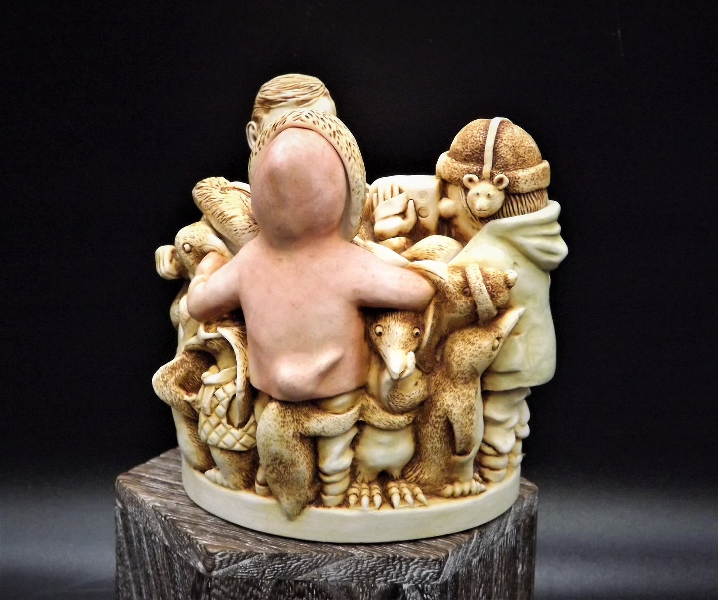 Retired Harmony Kingdom Antarctic Antics Treasure Jest Box Figurine