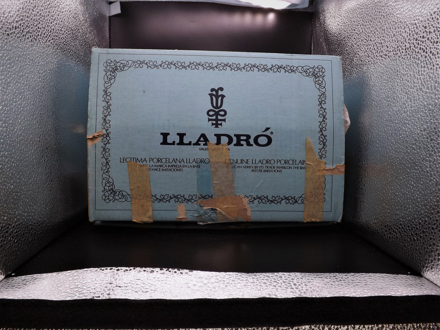 Vintage Lladro "Winter Frost" Figurine #5287 - Original Box