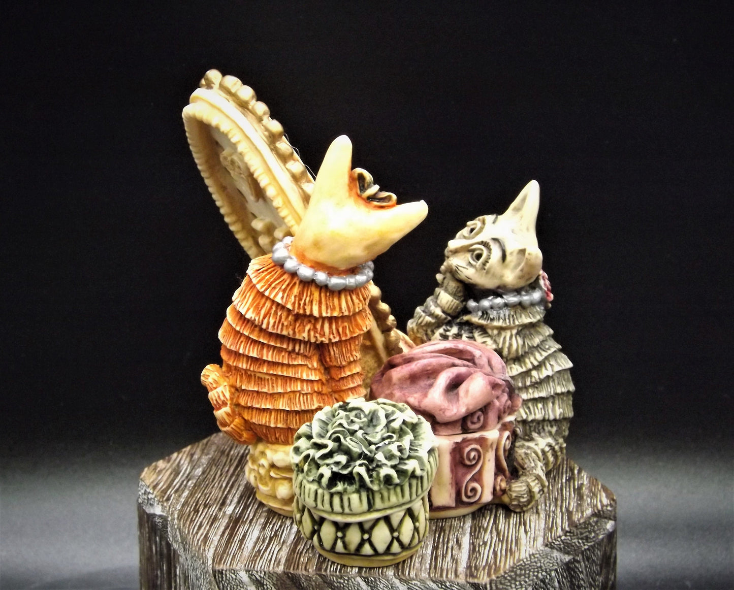 Harmony Kingdom Clair De Lune "Marmalade and Mao Mao's Mirror" Treasure jest