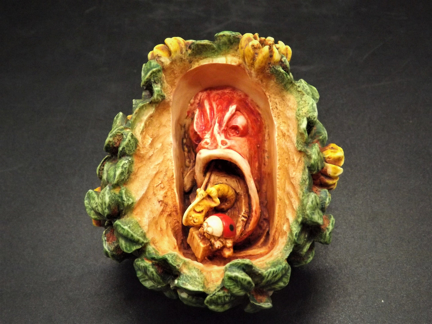 Retired Harmony Kingdom Gardenia Jest Figurine - 1998 HGGA - with Box