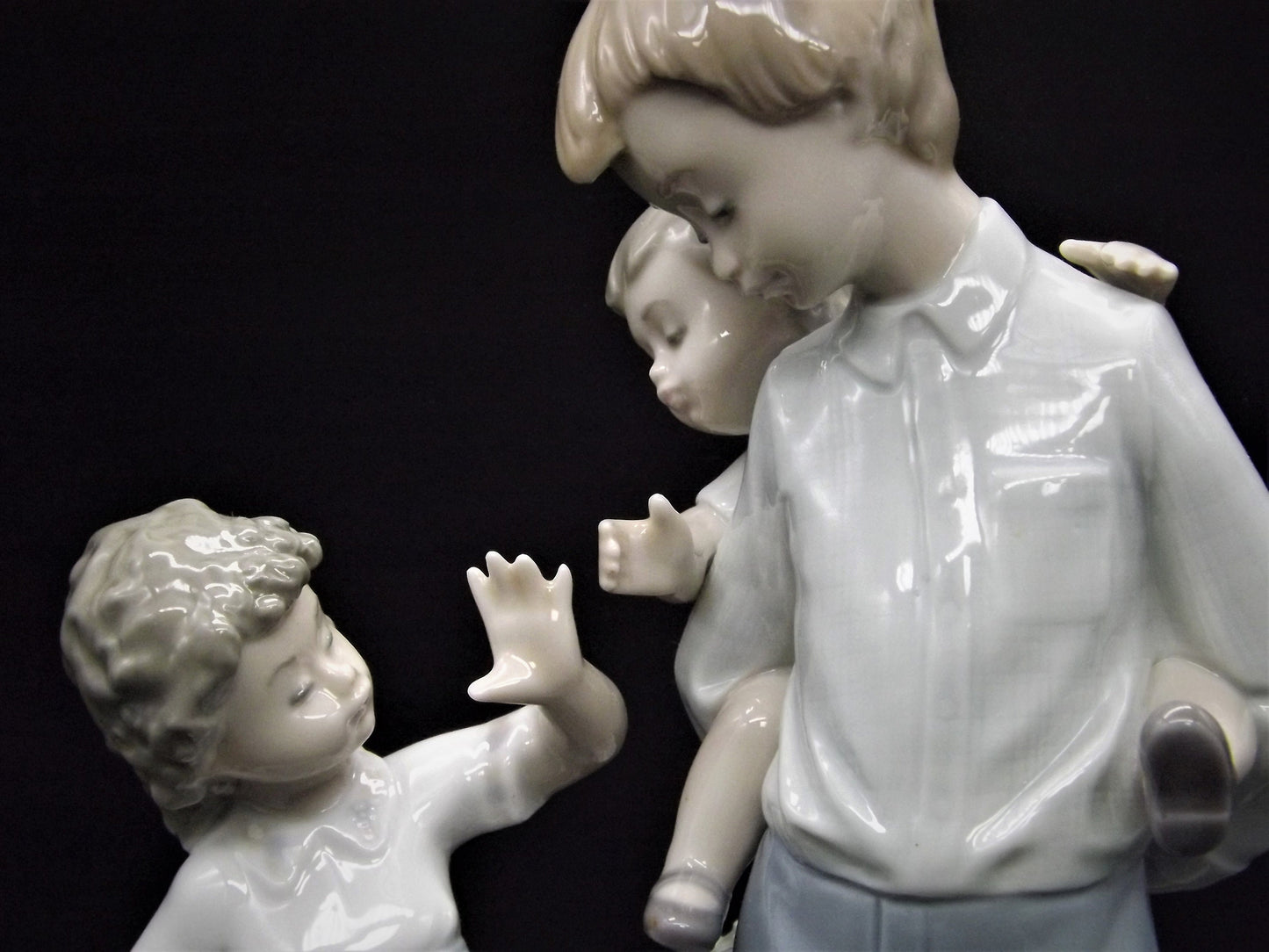 Vintage Lladro "Back to School" Figurine #5702 with Original Box