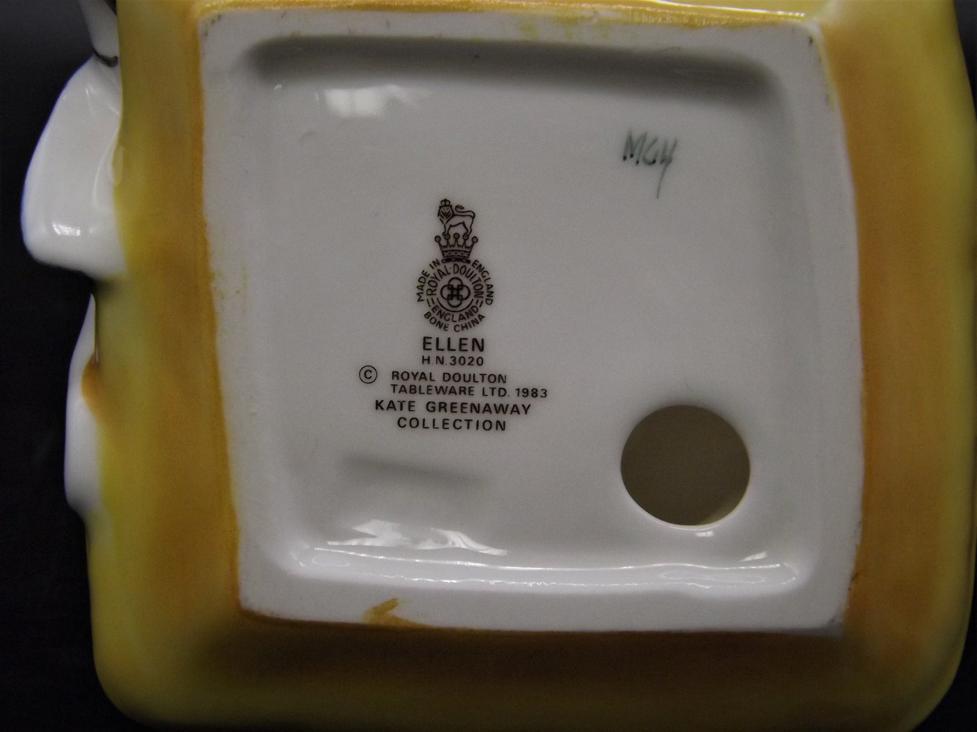 Vintage Royal Doulton Figurine: Ellen HN3020, Kate Greenaway Series